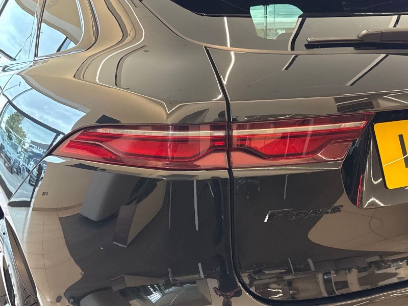 2021 (21) JAGUAR F-PACE 2.0 D200 R-Dynamic S 5dr Auto AWD 5688689