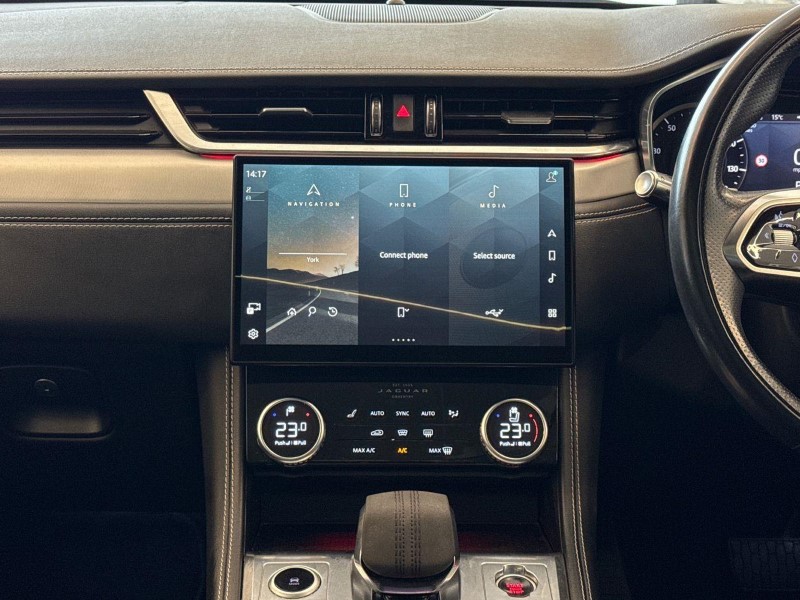 2021 (21) JAGUAR F-PACE 2.0 D200 R-Dynamic S 5dr Auto AWD 5688684