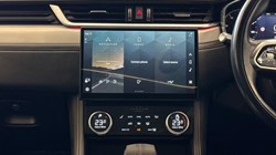 2021 (21) JAGUAR F-PACE 2.0 D200 R-Dynamic S 5dr Auto AWD 5688684