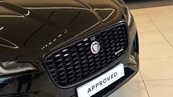 2021 (21) JAGUAR F-PACE 2.0 D200 R-Dynamic S 5dr Auto AWD 5688712