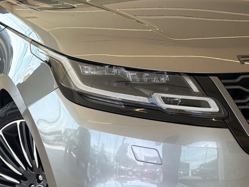 2017 (67) LAND ROVER RANGE ROVER VELAR 3.0 D300 First Edition 5dr Auto 5674219