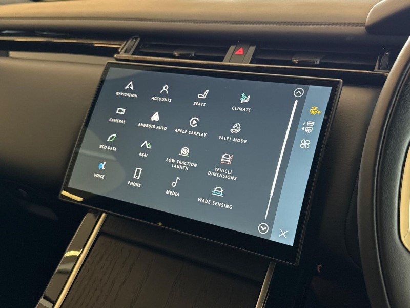 2025 (25) LAND ROVER RANGE ROVER VELAR 2.0 D200 MHEV Autobiography 5dr Auto [Revised] 5686897