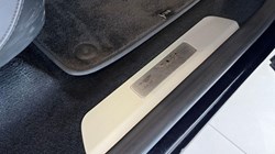2021 (21) ASTON MARTIN DBX V8 550 5dr Touchtronic 5675760