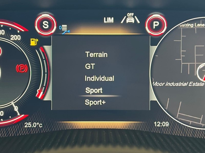 2021 (21) ASTON MARTIN DBX V8 550 5dr Touchtronic 5675755
