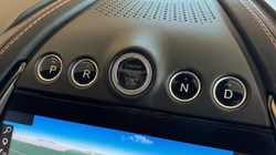 2021 (21) ASTON MARTIN DBX V8 550 5dr Touchtronic 5675734