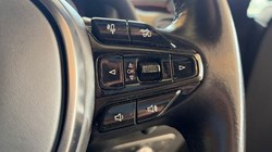 2021 (21) ASTON MARTIN DBX V8 550 5dr Touchtronic 5675749