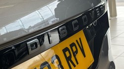 2023 (23) LAND ROVER DISCOVERY 3.0 D300 R-Dynamic HSE 5dr Auto 5702037