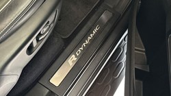 2023 (23) LAND ROVER DISCOVERY 3.0 D300 R-Dynamic HSE 5dr Auto 5702030