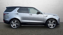 2023 (23) LAND ROVER DISCOVERY 3.0 D300 R-Dynamic HSE 5dr Auto 5701998