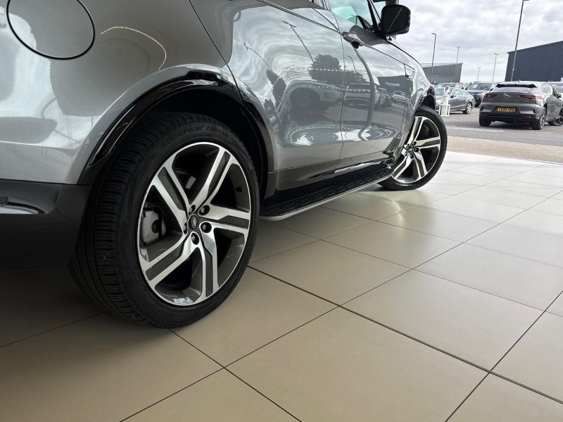 2023 (23) LAND ROVER DISCOVERY 3.0 D300 R-Dynamic HSE 5dr Auto 5702040