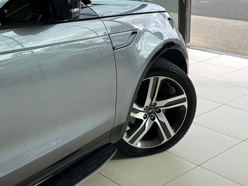 2023 (23) LAND ROVER DISCOVERY 3.0 D300 R-Dynamic HSE 5dr Auto 5702041