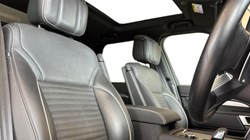 2023 (23) LAND ROVER DISCOVERY 3.0 D300 R-Dynamic HSE 5dr Auto 5702019