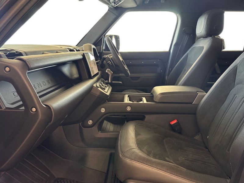 2023 (73) LAND ROVER DEFENDER 5.0 P525 V8 Carpathian Edition 110 5dr Auto 5682401