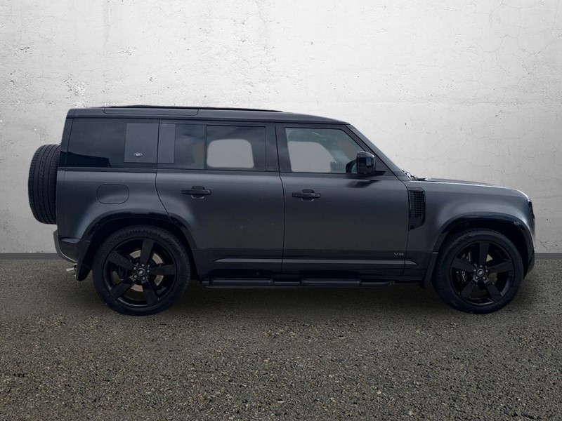 2023 (73) LAND ROVER DEFENDER 5.0 P525 V8 Carpathian Edition 110 5dr Auto 5682403