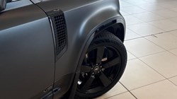 2023 (73) LAND ROVER DEFENDER 5.0 P525 V8 Carpathian Edition 110 5dr Auto 5682447