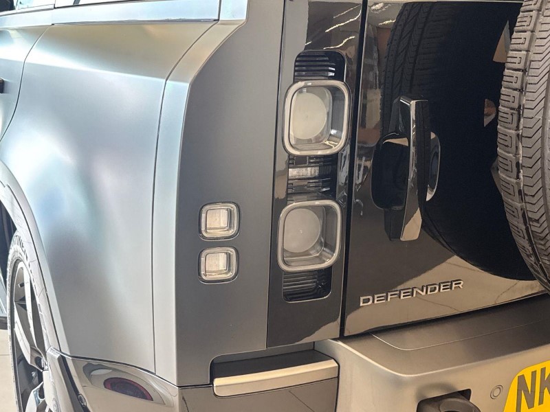 2023 (73) LAND ROVER DEFENDER 5.0 P525 V8 Carpathian Edition 110 5dr Auto 5682417