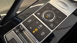 2020 (70) LAND ROVER DISCOVERY 3.0 SD6 HSE Luxury 5dr Auto 5690464