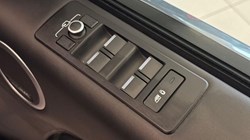 2020 (70) LAND ROVER DISCOVERY 3.0 SD6 HSE Luxury 5dr Auto 5690454
