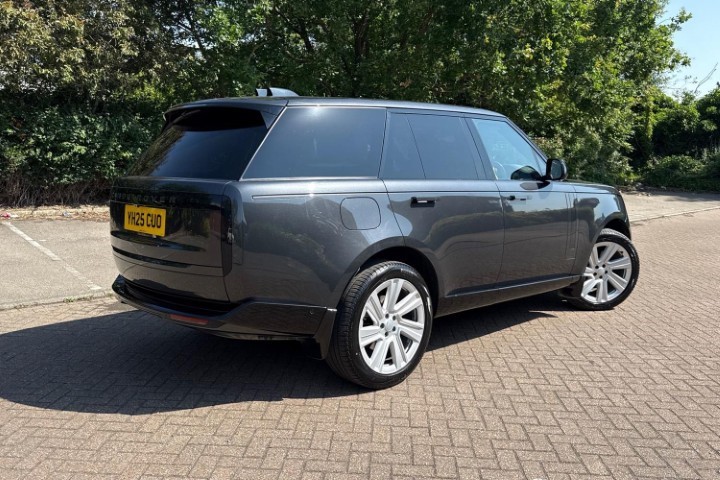 2025 (25) LAND ROVER RANGE ROVER 3.0 D350 HSE 4dr Auto 5598461