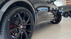 2020 (20) JAGUAR F-PACE 5.0 Supercharged V8 SVR 5dr Auto AWD 5700649