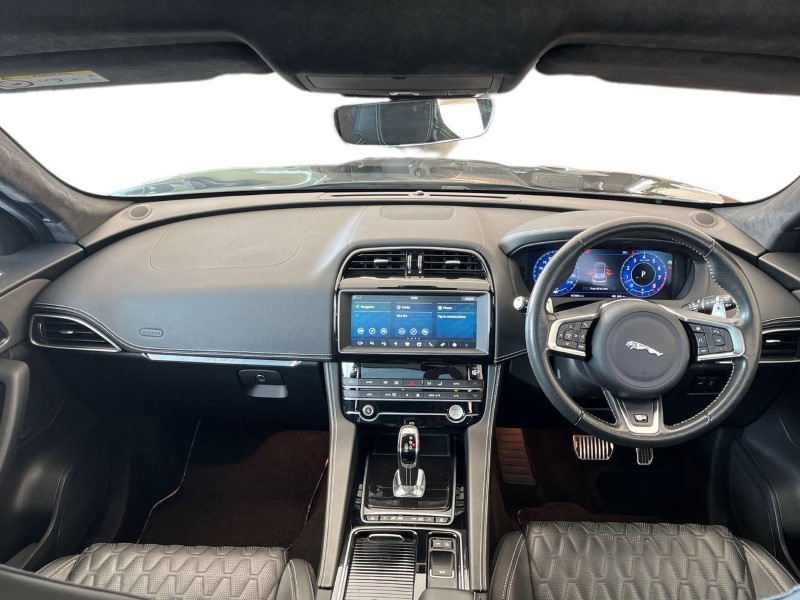 2020 (20) JAGUAR F-PACE 5.0 Supercharged V8 SVR 5dr Auto AWD 5700610