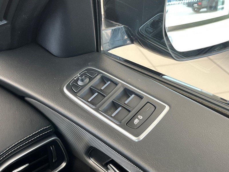 2020 (20) JAGUAR F-PACE 5.0 Supercharged V8 SVR 5dr Auto AWD 5700624