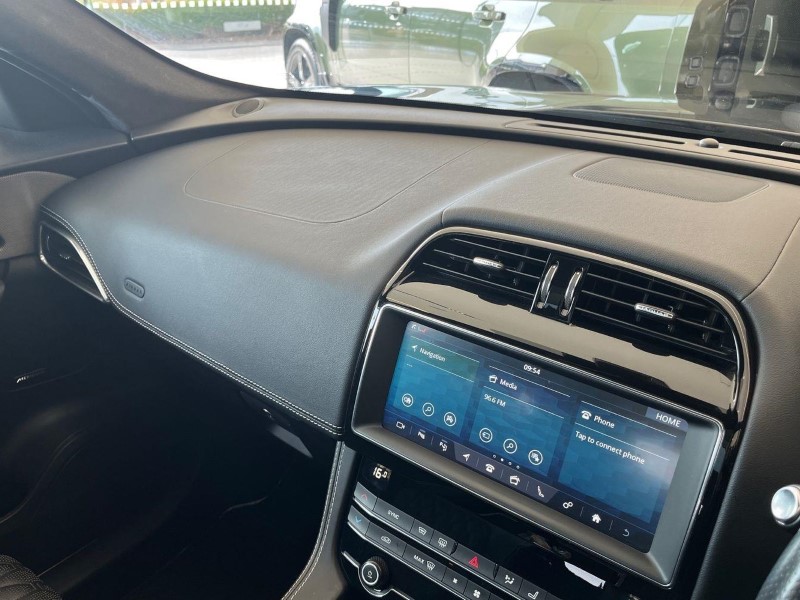 2020 (20) JAGUAR F-PACE 5.0 Supercharged V8 SVR 5dr Auto AWD 5700638