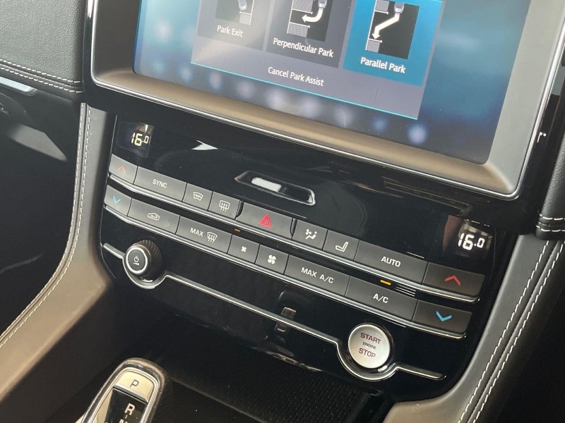 2020 (20) JAGUAR F-PACE 5.0 Supercharged V8 SVR 5dr Auto AWD 5700635
