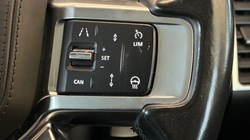2023 (23) LAND ROVER DISCOVERY 3.0 D250 R-Dynamic SE 5dr Auto 5721208