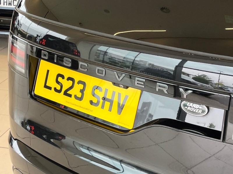 2023 (23) LAND ROVER DISCOVERY 3.0 D250 R-Dynamic SE 5dr Auto 5721227