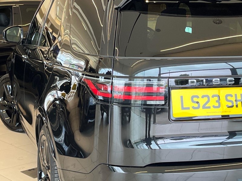 2023 (23) LAND ROVER DISCOVERY 3.0 D250 R-Dynamic SE 5dr Auto 5721200