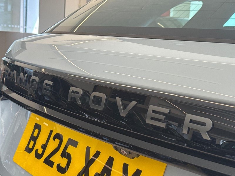 2025 (25) LAND ROVER RANGE ROVER VELAR 2.0 P400e Dynamic SE 5dr Auto 5706991