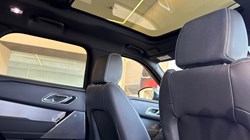 2022 (22) LAND ROVER RANGE ROVER VELAR 2.0 D200 Edition 5dr Auto 5707814