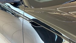 2022 (22) LAND ROVER RANGE ROVER VELAR 2.0 D200 Edition 5dr Auto 5707813