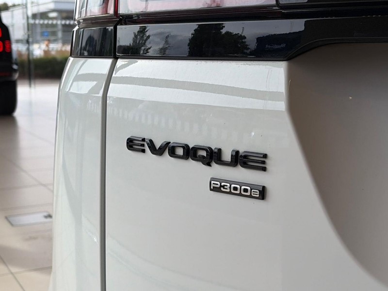 2022 (22) LAND ROVER RANGE ROVER EVOQUE 1.5 P300e Evoque Edition 5dr Auto 5723779