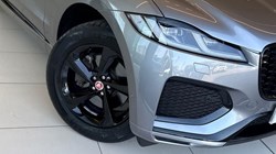 2021 (21) JAGUAR F-PACE 2.0 D200 R-Dynamic S 5dr Auto AWD 5709341