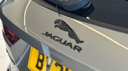 2021 (21) JAGUAR F-PACE 2.0 D200 R-Dynamic S 5dr Auto AWD 5709345