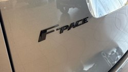 2021 (21) JAGUAR F-PACE 2.0 D200 R-Dynamic S 5dr Auto AWD 5709344