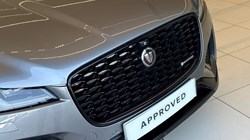 2021 (21) JAGUAR F-PACE 2.0 D200 R-Dynamic S 5dr Auto AWD 5709342