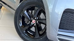 2021 (21) JAGUAR F-PACE 2.0 D200 R-Dynamic S 5dr Auto AWD 5709343
