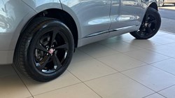 2021 (21) JAGUAR F-PACE 2.0 D200 R-Dynamic S 5dr Auto AWD 5709347