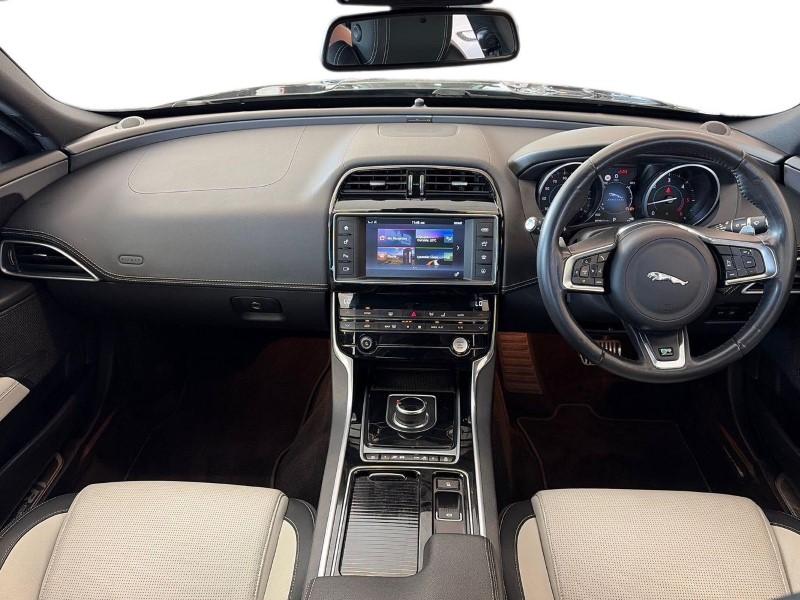 2018 (18) JAGUAR XE 2.0d [240] R-Sport 4dr Auto AWD 5729503