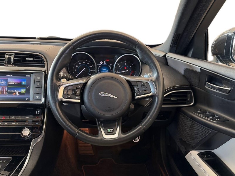 2018 (18) JAGUAR XE 2.0d [240] R-Sport 4dr Auto AWD 5729509