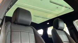 2022 (72) LAND ROVER RANGE ROVER EVOQUE 1.5 P300e Evoque Edition 5dr Auto 5723417