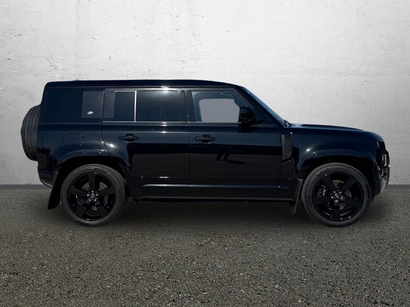 2023 (73) LAND ROVER DEFENDER 5.0 P525 V8 110 5dr Auto 5709176