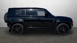 2023 (73) LAND ROVER DEFENDER 5.0 P525 V8 110 5dr Auto 5709176