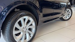 2023 (23) LAND ROVER DISCOVERY SPORT 2.0 D200 R-Dynamic HSE 5dr Auto 5725748