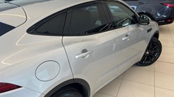 2020 (20) JAGUAR E-PACE 2.0 R-Dynamic HSE 5dr Auto 5711403