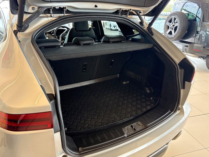 2020 (20) JAGUAR E-PACE 2.0 R-Dynamic HSE 5dr Auto 5711446