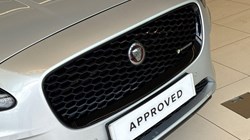 2020 (20) JAGUAR E-PACE 2.0 R-Dynamic HSE 5dr Auto 5711450